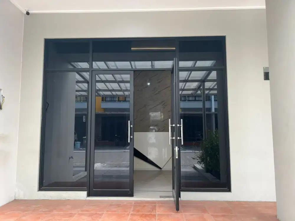 Dijual Ruko Full Gandeng dan Full Furnished di Sedayu Cakung Jakarta Timur