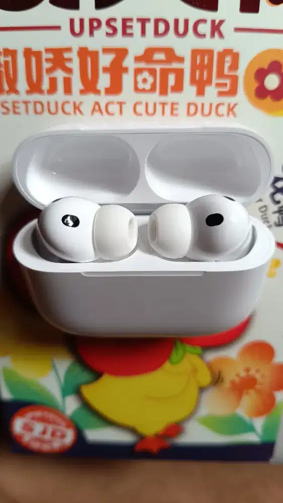 Airpods pro gen 3 likenew