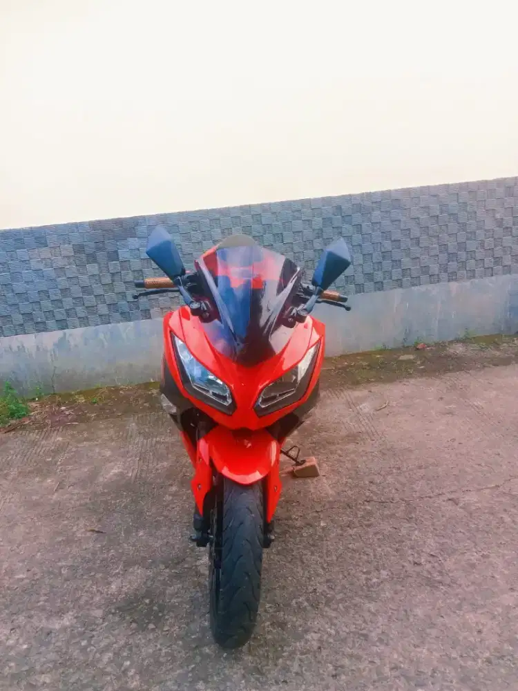 Nia:DP 2.5JT NINJA FI PLAT B BEKASI PAJAK HIDUP SS LENGKAP