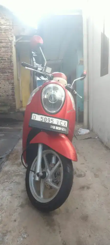 Motor honda scoppy tahun 2015 lengkap, pajak isi
