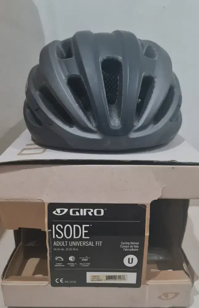 Helm sepeda merk giro aseli 1000%