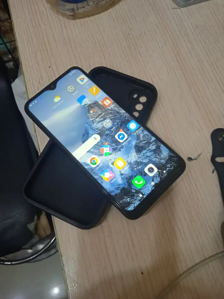 Xiomi redmi note 8 ram 4/64 normal semua minus pemakaian saja batangan