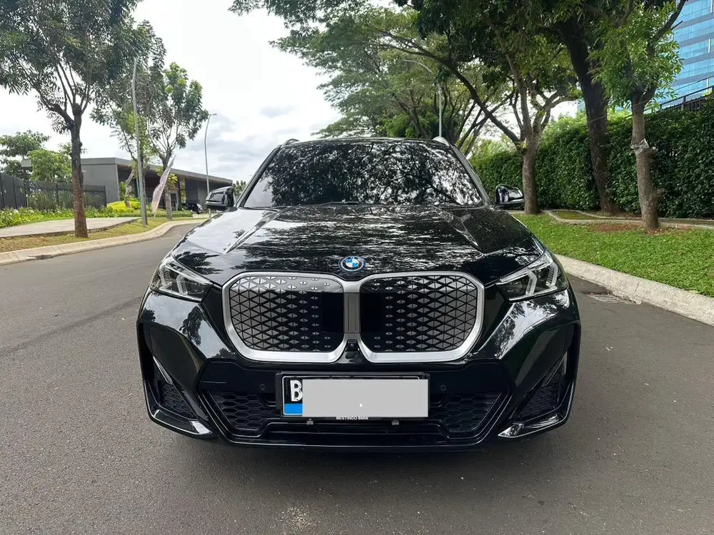 BMW ix1 eDrive 2.0 U11