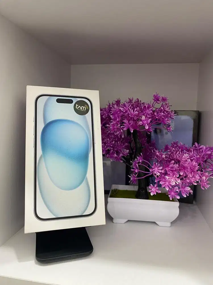 Iphone 15 128GB like new blue