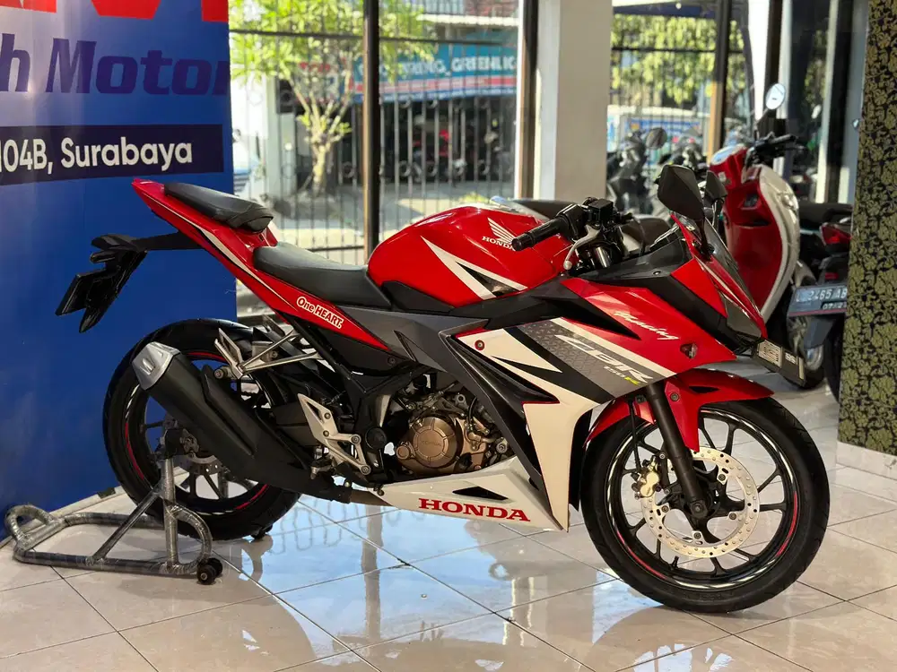 KM RENDAH Honda CBR 150 LED ONE HEART TH 2018