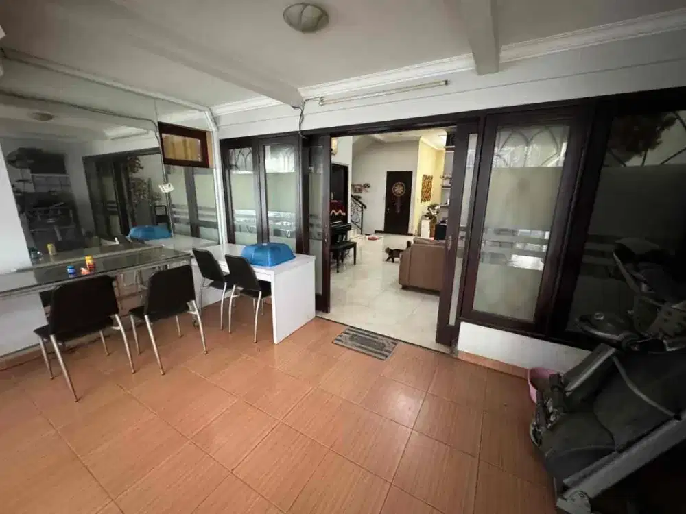 JUAL RUMAH 2 LANTAI  di Taman Alfa Indah Pesanggrahan Jakarta Selatan
