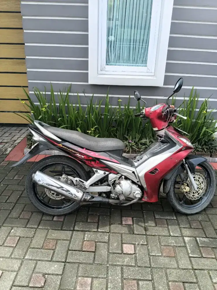 Jupiter Mx 135 cc 2006 merah