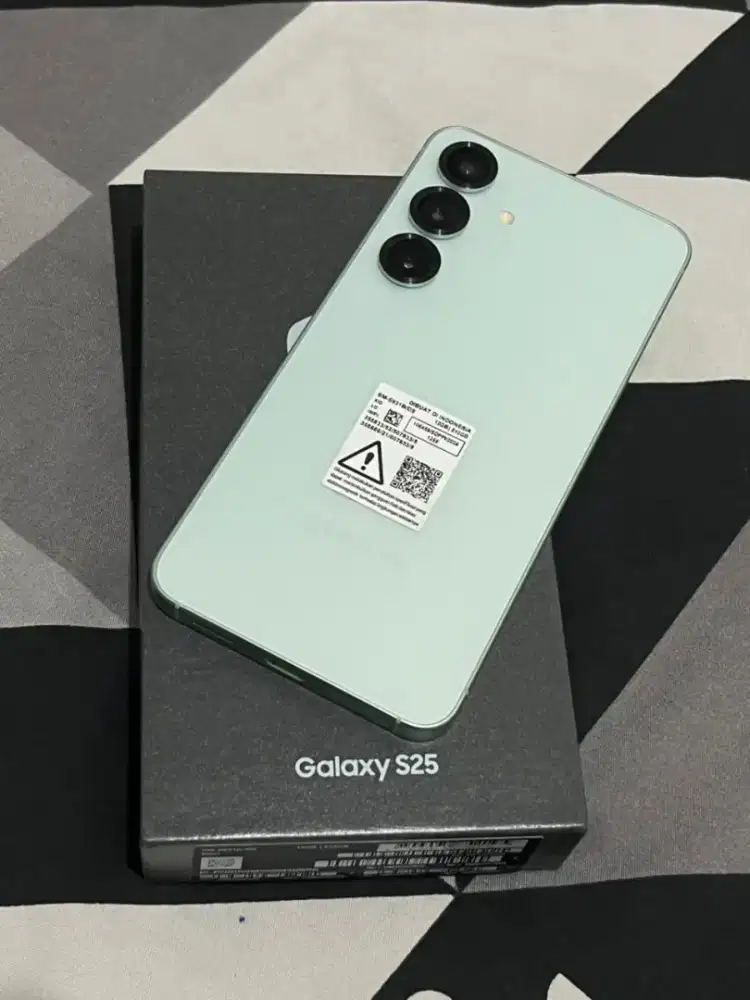 Samsung S25 ram 12/512gb sein