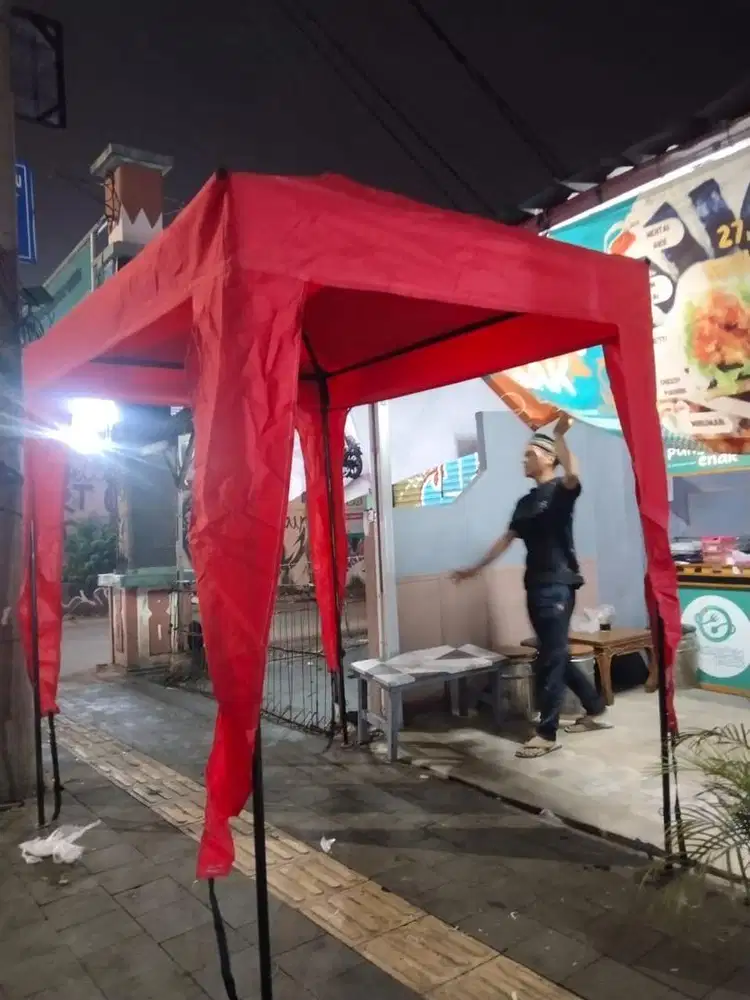 Tenda Bazar Merah 2 x 1,5