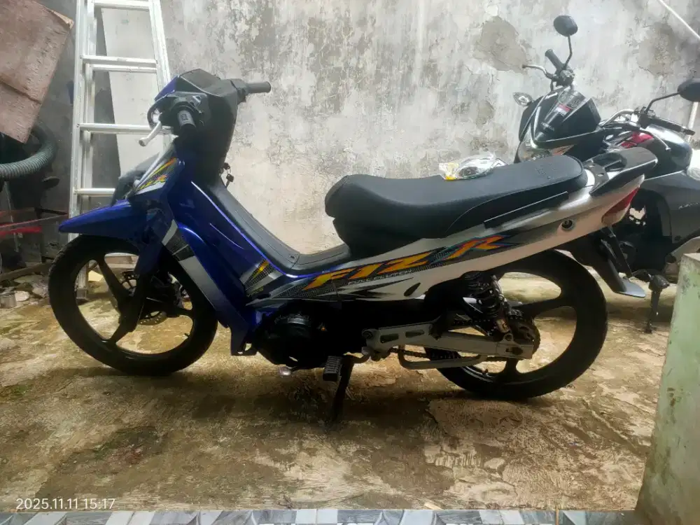 YAMAHA F1ZR FIZR 2003 ASLI BIRU