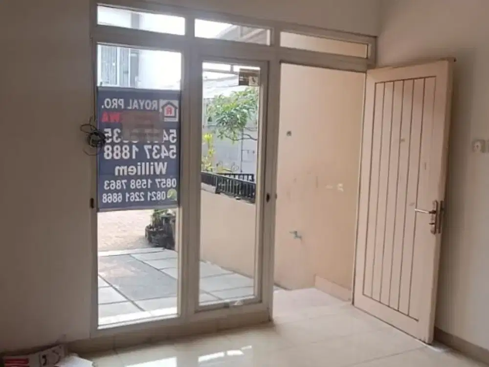 Disewakan rumah 2 lantai lokasi dekat sekolah dan pasardi taman surya 5