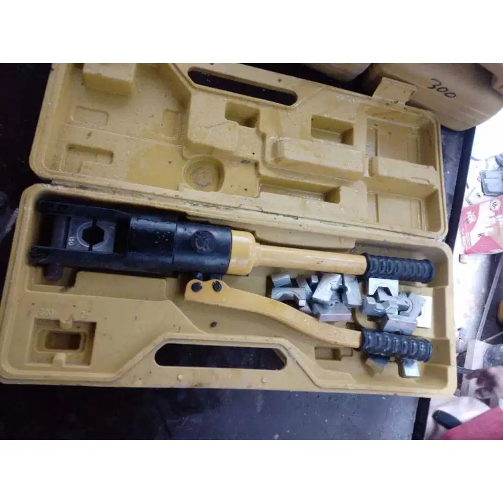 Tang Press Skun Haston YQK 300