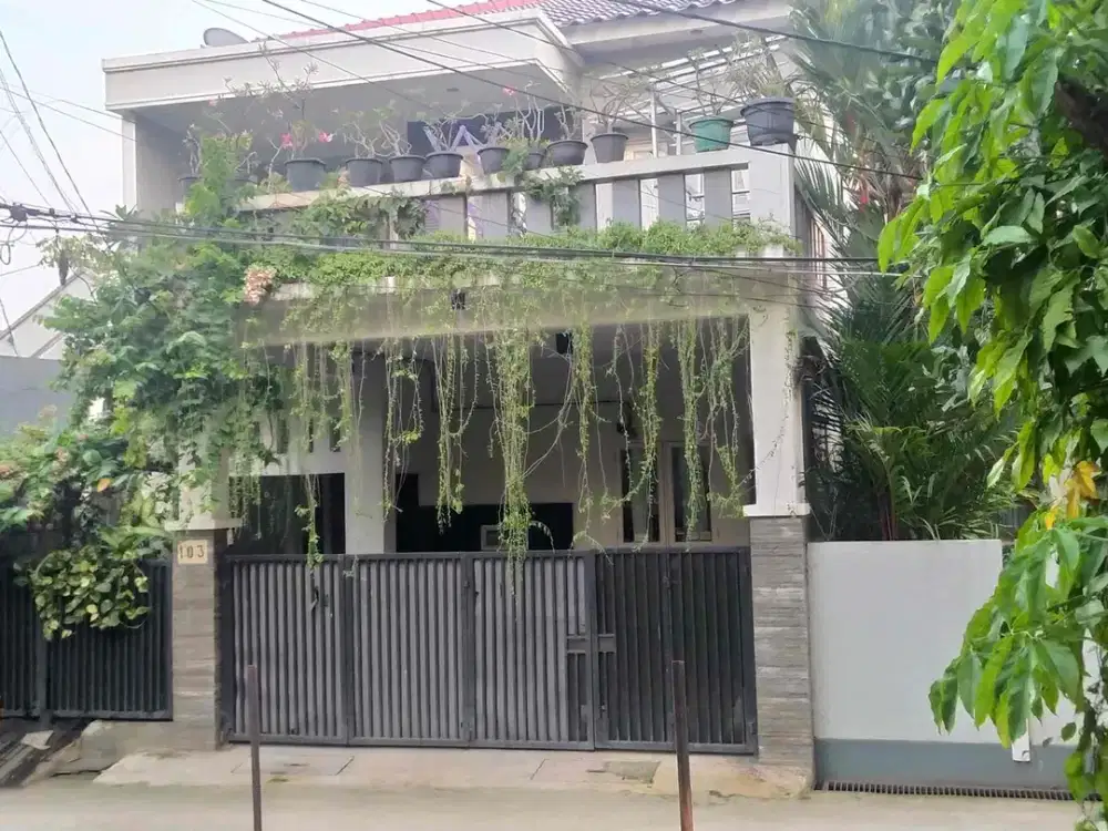 Disewakan Rumah Besar