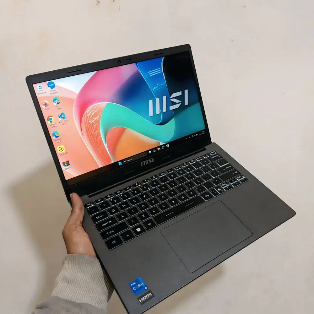 [Jual] Laptop MSI (intel core i5 1335U - 8Gb Ram - 512Gb SSD - 14'FHD)