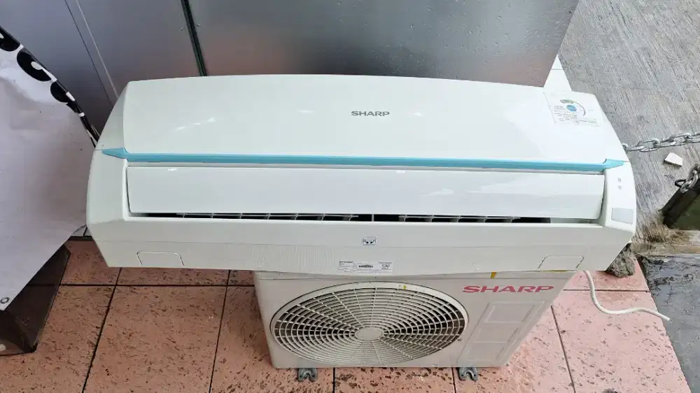 AC Sharp 1pk lowatt seri baru