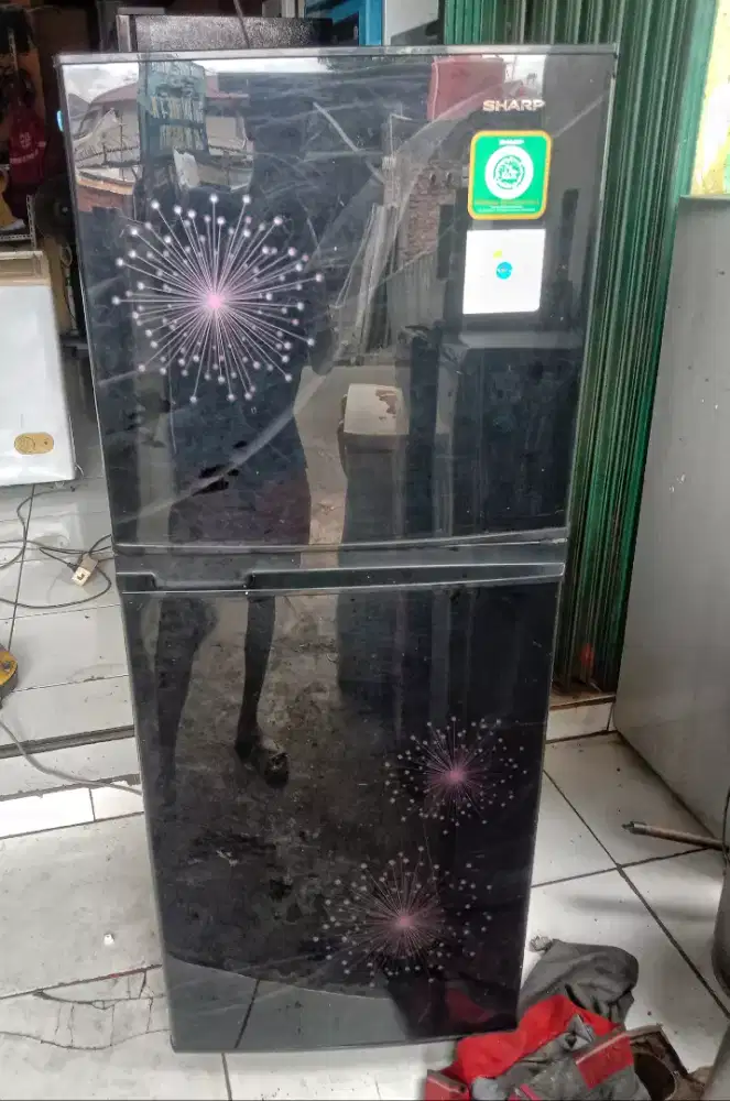 Dijual kulkas 2 pintu