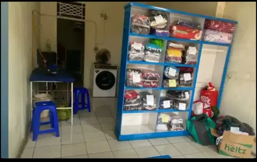 Rak baju untuk laundry