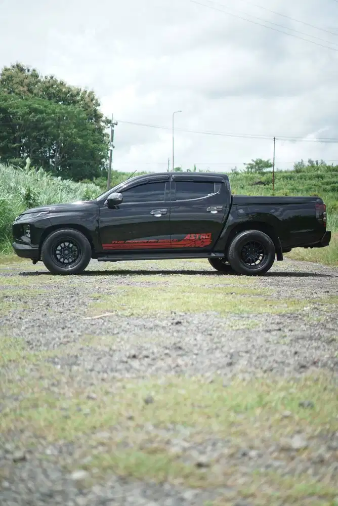Mitsubishi Triton Ultimate (2020)