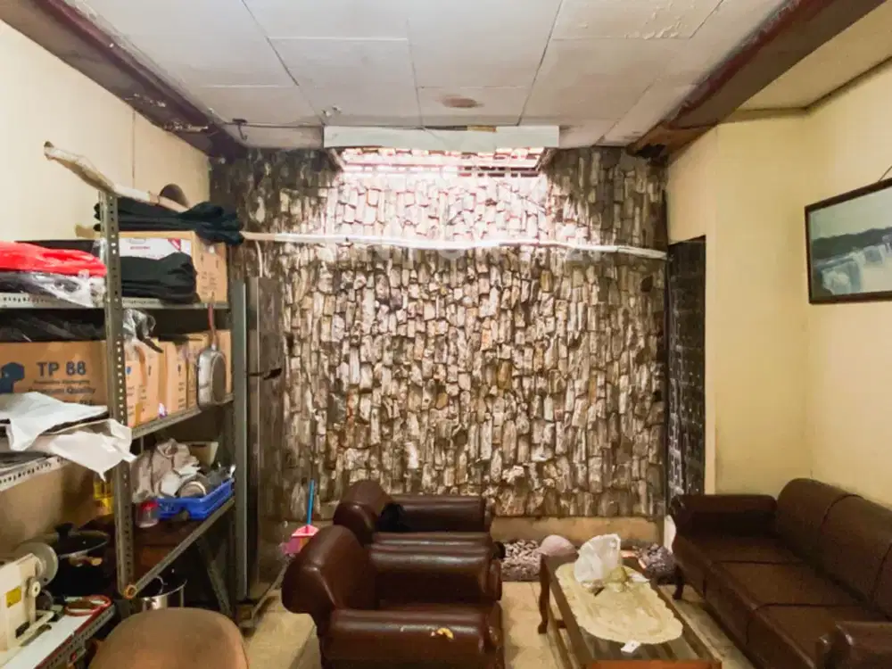 Dijual Cepat Rumah Hitung Tanah Cocok Untuk Bisnis