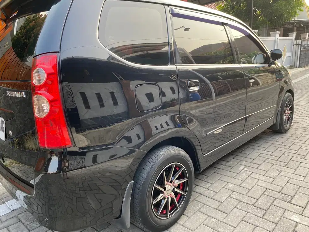 Daihatsu Xenia 2010 Bensin