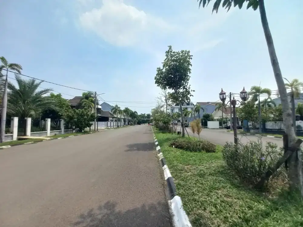 Disewakan unit Rumah Siap Huni Cluster Aralia 2 lantai hook