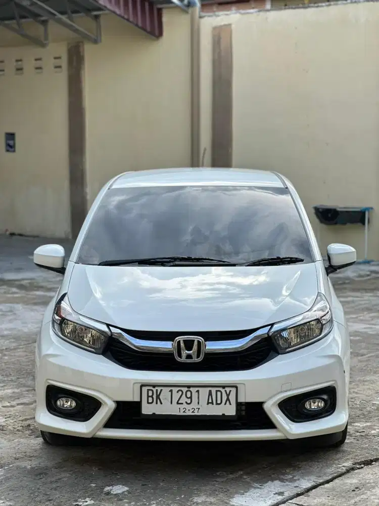 Honda brio e cvt at matic 2022 odo 5 ribu