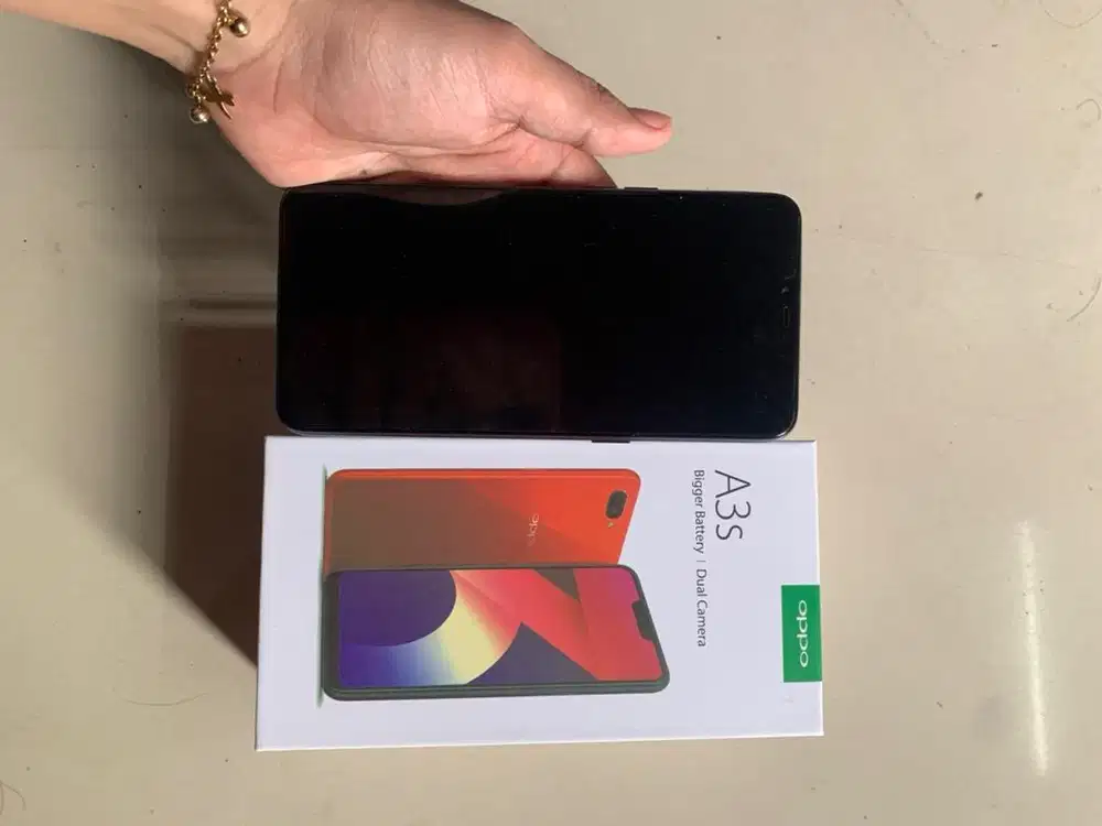 Dijual hp oppo a3s ram 6