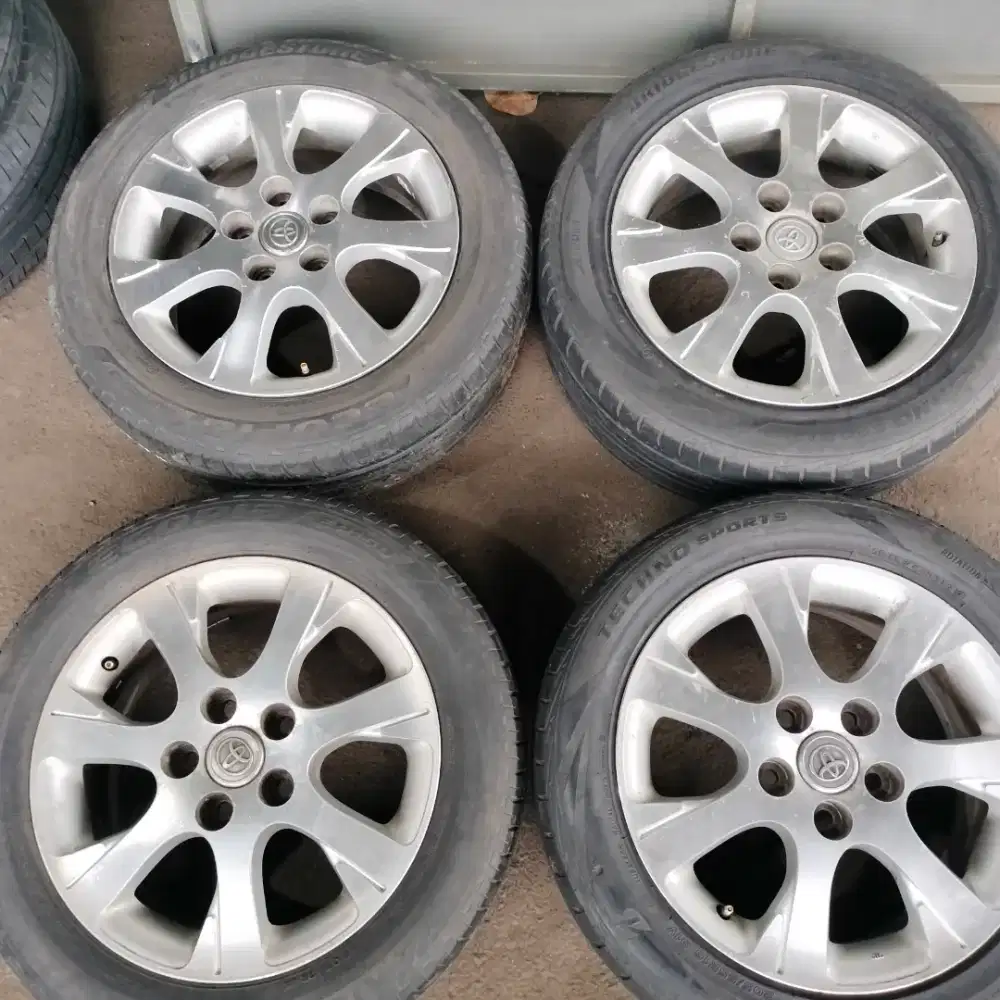 Velg original Toyota Camry ring 16 pcd 5x114,3 ban 205/55 R16 APV dll