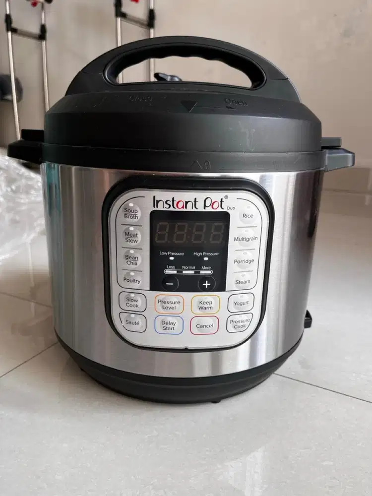 Instant Pot Duo 60 / Electric Pressure Cooker