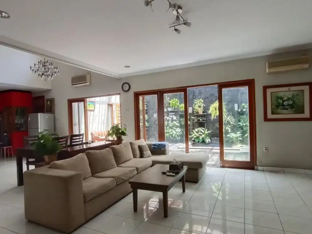 Puri Bintaro Sektor 9 Rumah Siap Huni Asri Dg Halaman Yg Luas Maleo Kucica Mertilang Senayan Emerald Discovery