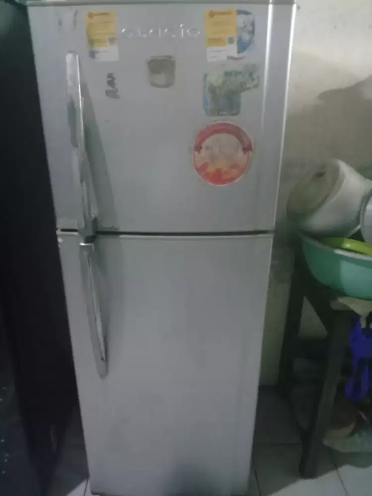 Kulkas merk glacio 2 pintu