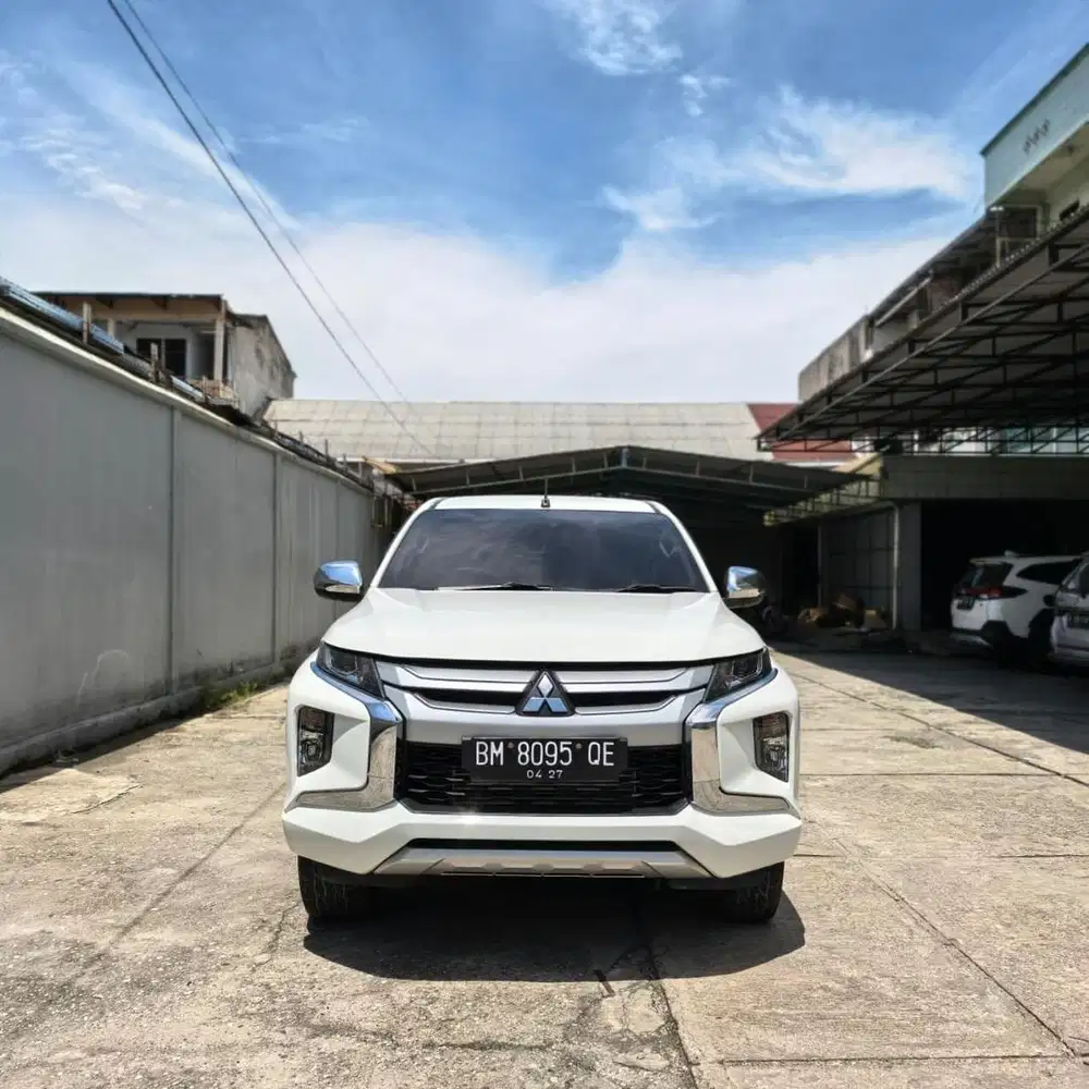 TRITON DC GLS 4X4 MANUAL 2022