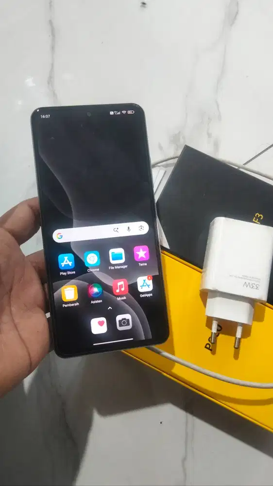 Dijual poco f3 ram 8/256