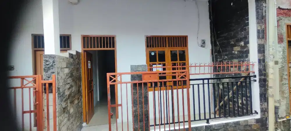 Dikontrakkan Rumah 2 lantai daerah Malaka Jaya, dekat BKT.