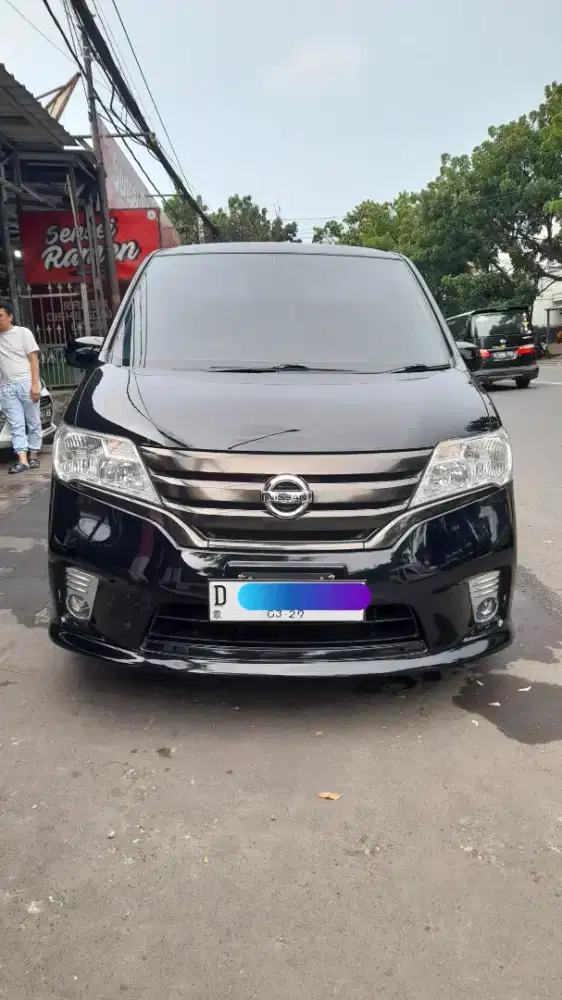 Serena 2.0 HWS AT 2013 | 2014 (cash kredit tukar tambah) km.low