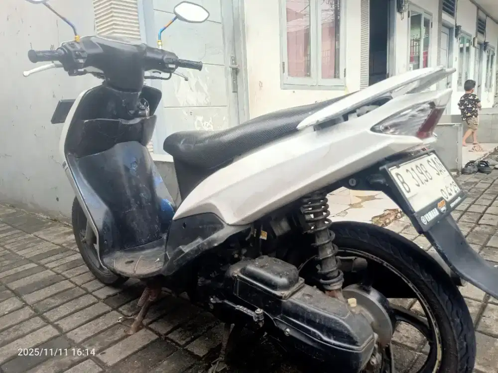 Jual Mio sporty 2011 putih komplit