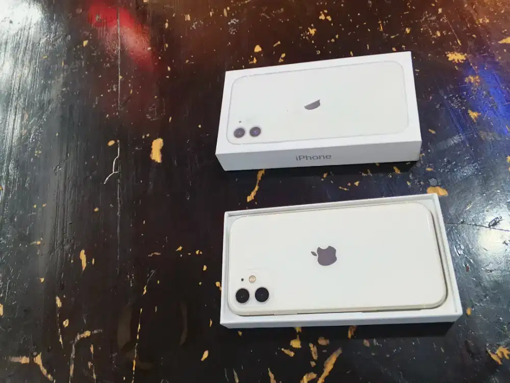 iphone 11 128gb sama seperti baru