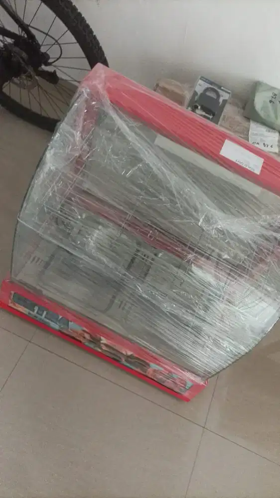 Dijual Food Display Warmer GETRA ELW-660R – Kondisi Bekas Bagus