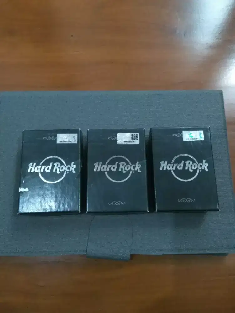 Brand New Zippo Hardrock Milan, Manchester & Bali Original