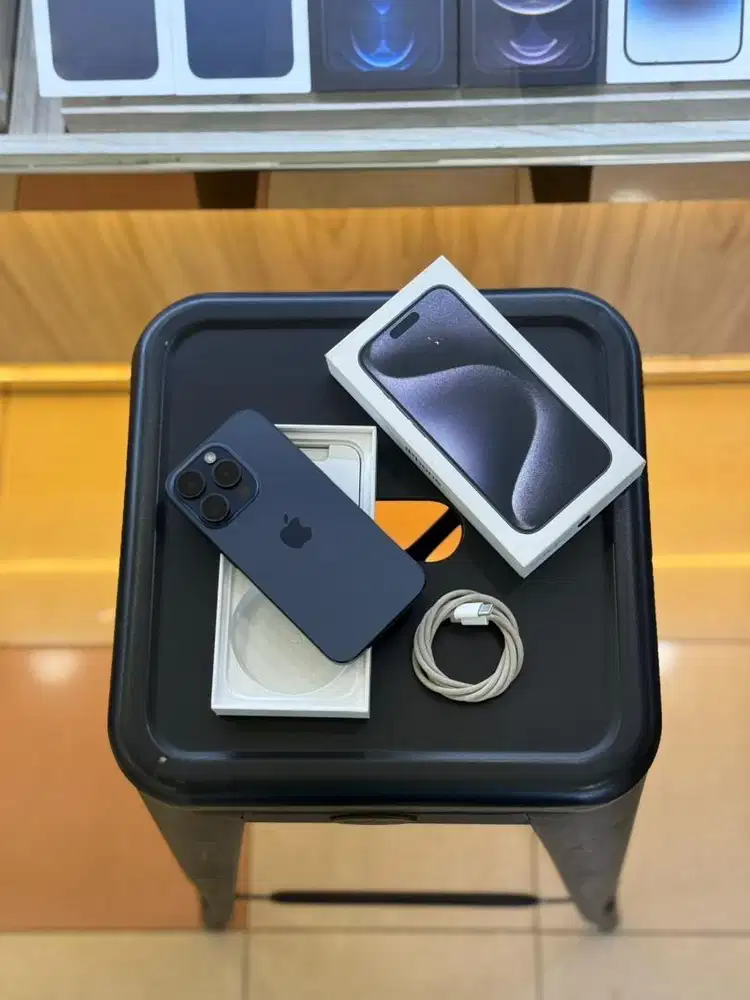 iPhone 15 Pro 256GB Blue Titanium iBox Bekas