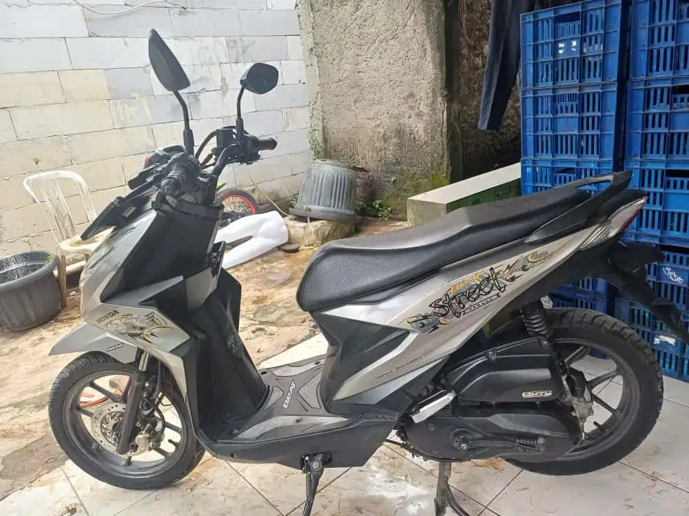 JUAL MOTOR SECOND HONDA BEAT STREET 2022