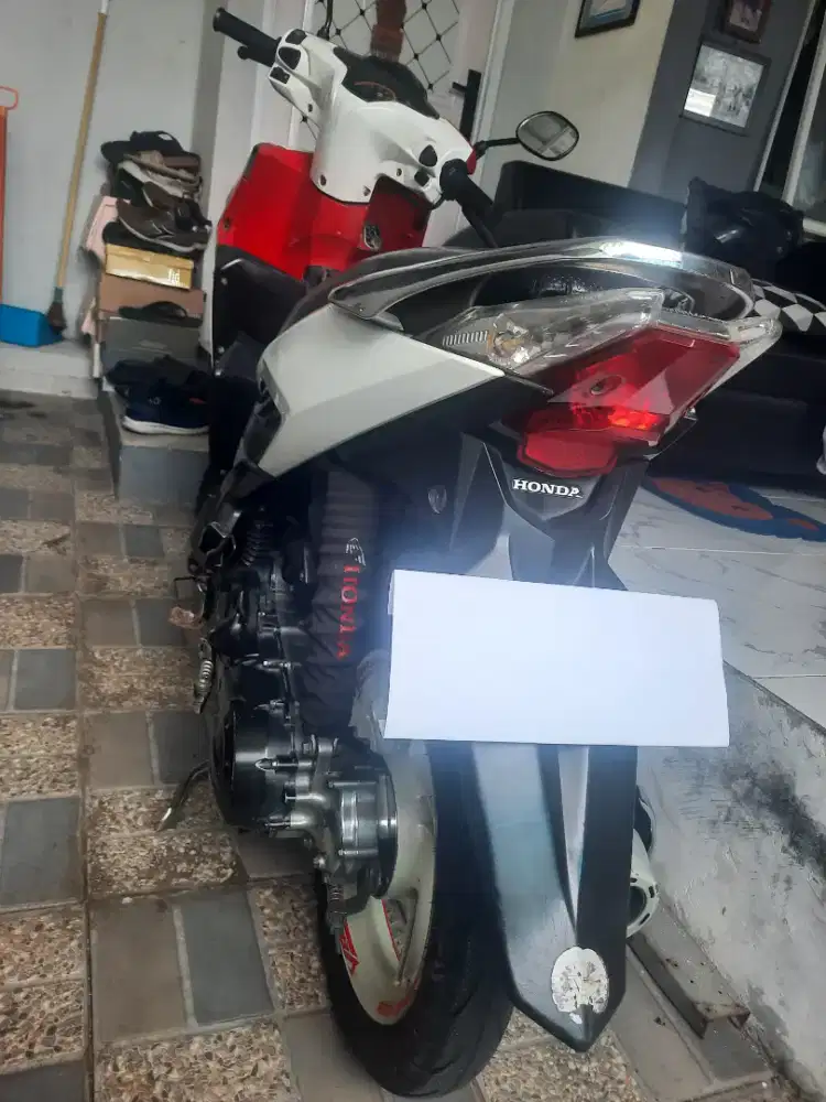 Vario Techno 2010 pajak hidup panjang