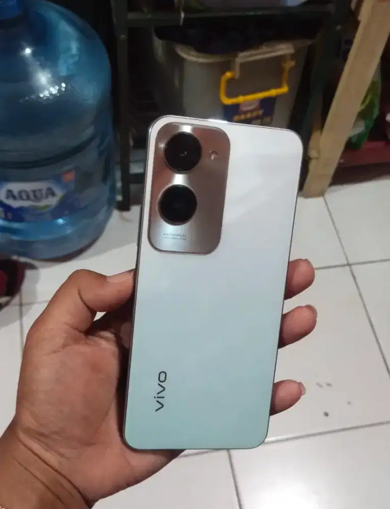 Vivo y18 NFC ram 4+4/64!.