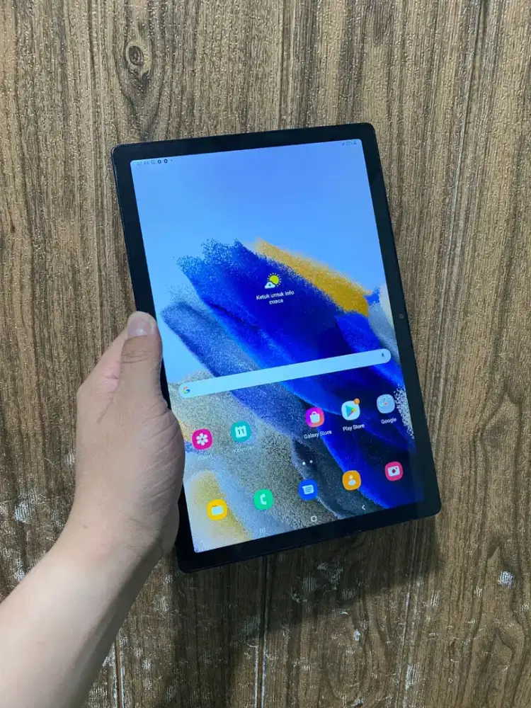 Samsung A8 4/128gb resmi bisa kartu