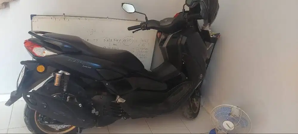 Jual santai Nmax kesayangan