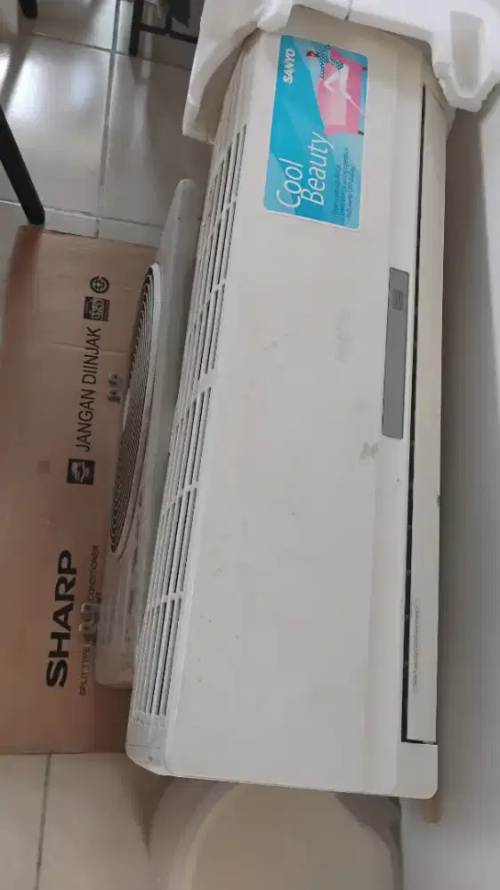 AC Merk Sanyo 1/2 PK (Tanpa Remote)