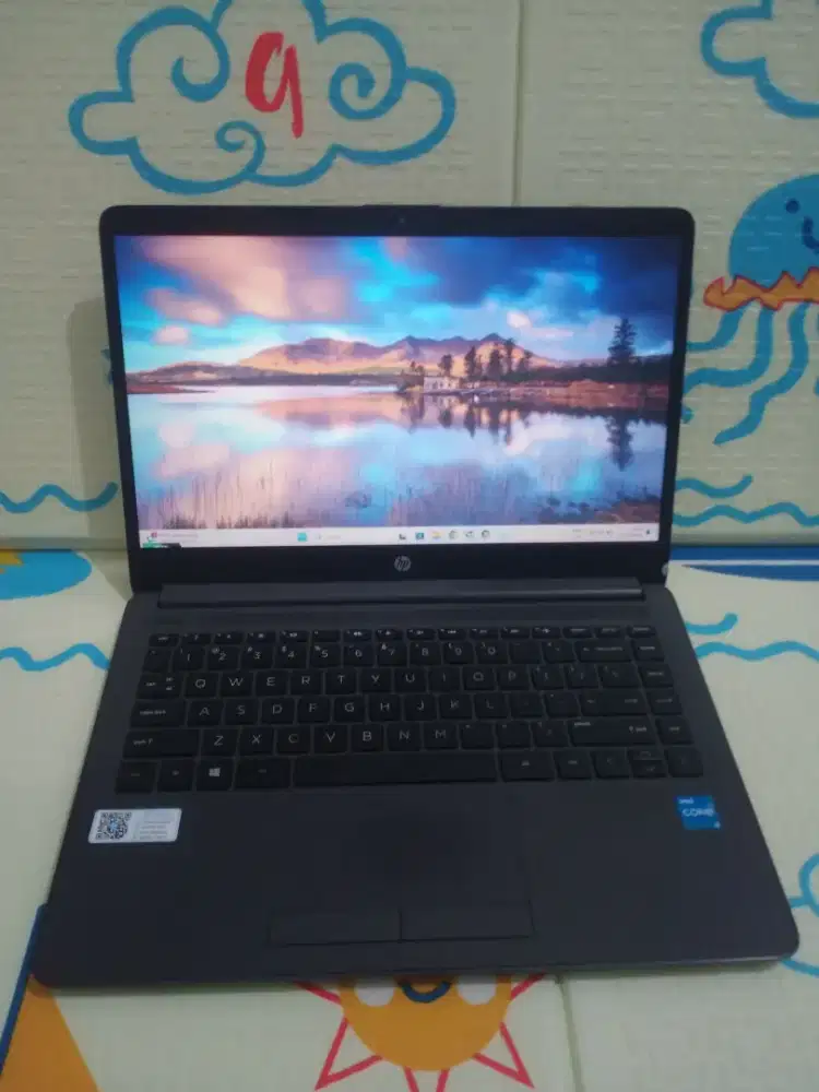 Laptop hp 14 i3 gen 11 ram 8 ssd2563.5nego
