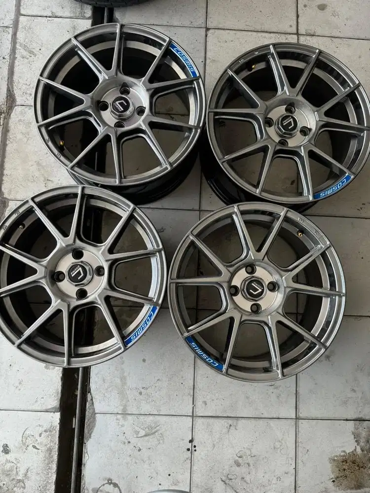 Velg Cosmis like new