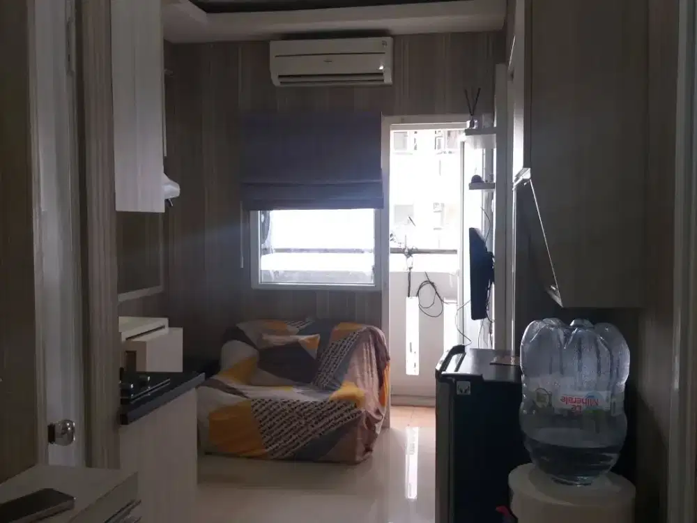 The green pramuka apartmet city unit 2 BR full furnished bagus