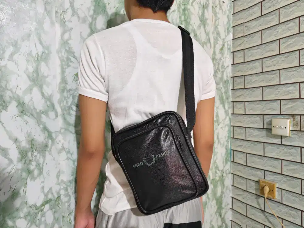 Tas Fred Perry scotch grain side bag black